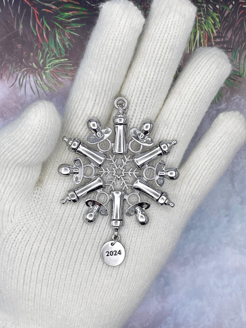 Personalized Baby SnowWonder® Ornament (SW6087)