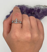 Dainty Anchor Knot Ring, (S422) 316L Stainless sz 3-10