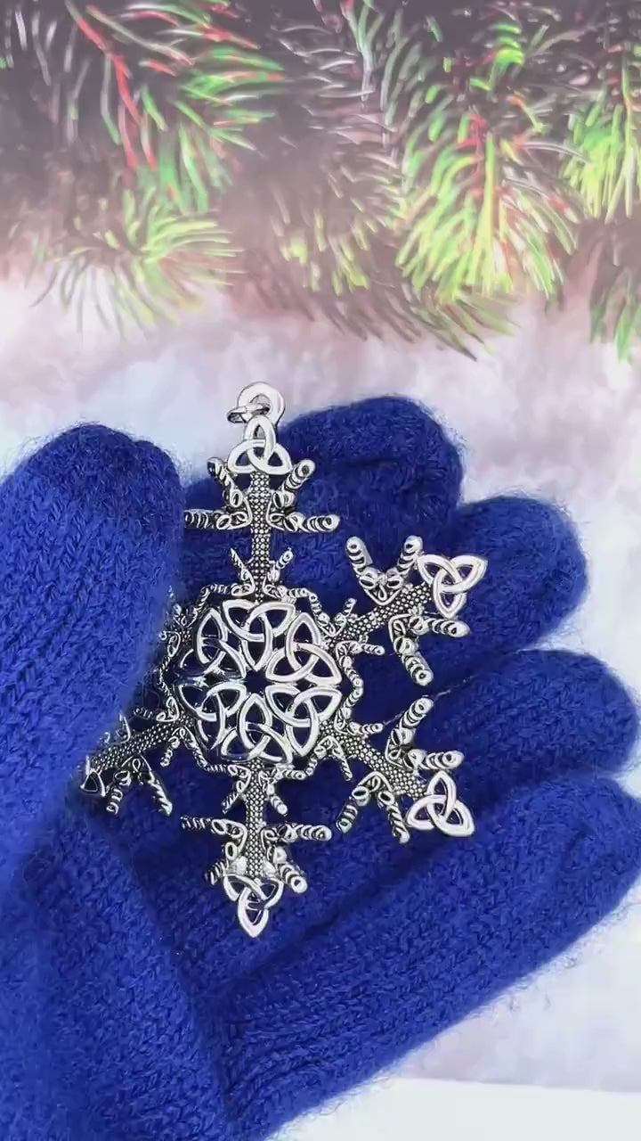 Irish Dance/Trinity SnowWonder® (6062) Snowflake Themed Ornament, Trinity and ghillies shoes
