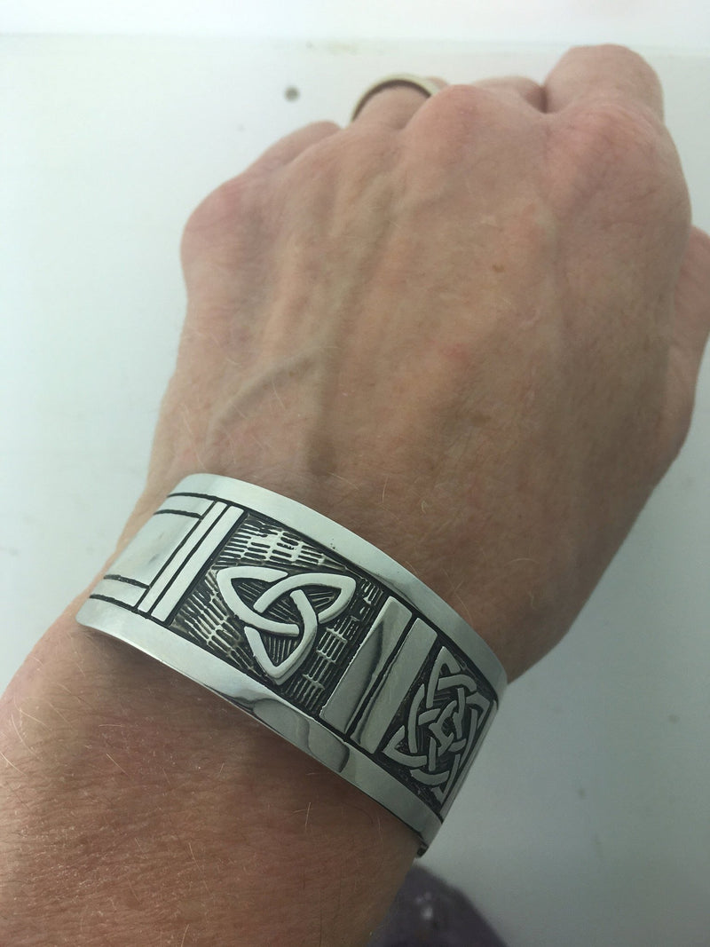Celtic Five- Knot Cuff Bracelet (#JPEW5023) - Shop Palmers