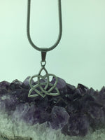 Celtic SISTER'S KNOT Pendant, Family Knot, s190 - Shop Palmers