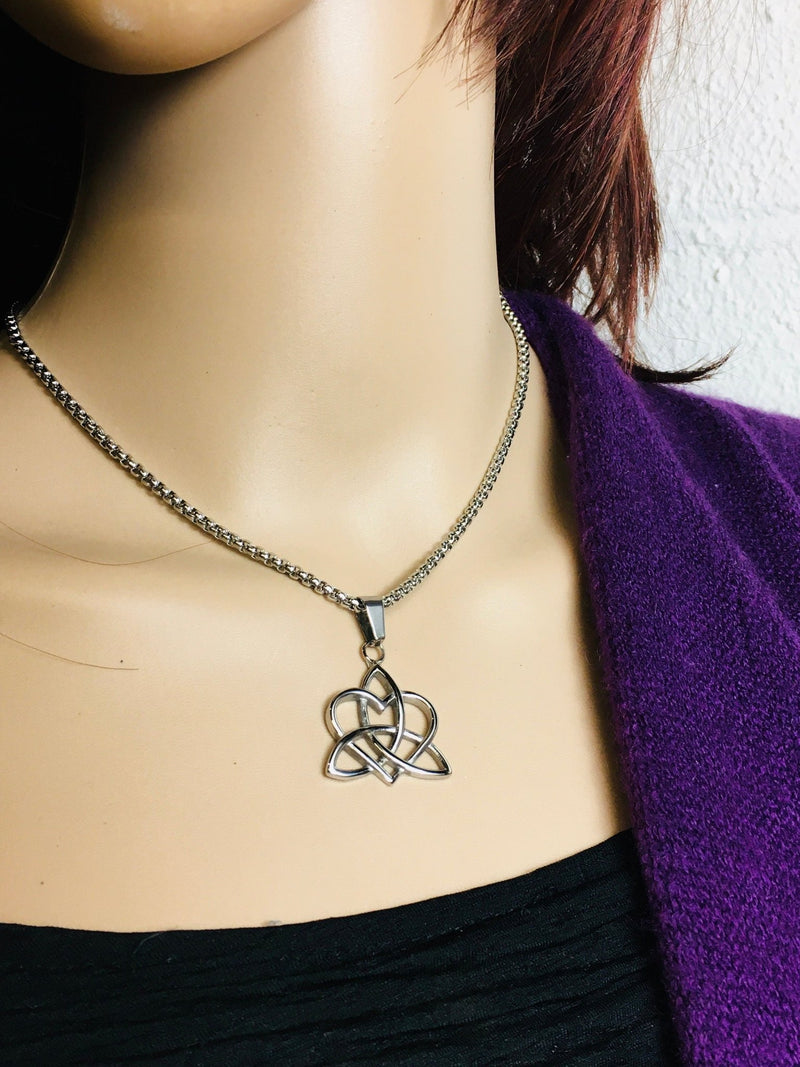 Celtic SISTER'S KNOT Pendant, Family Knot, s190 - Shop Palmers