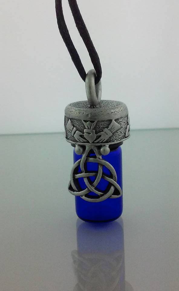 Celtic Trinity Knot & Claddagh Aromatherapy Keepsake Vial, 5923 - Shop Palmers