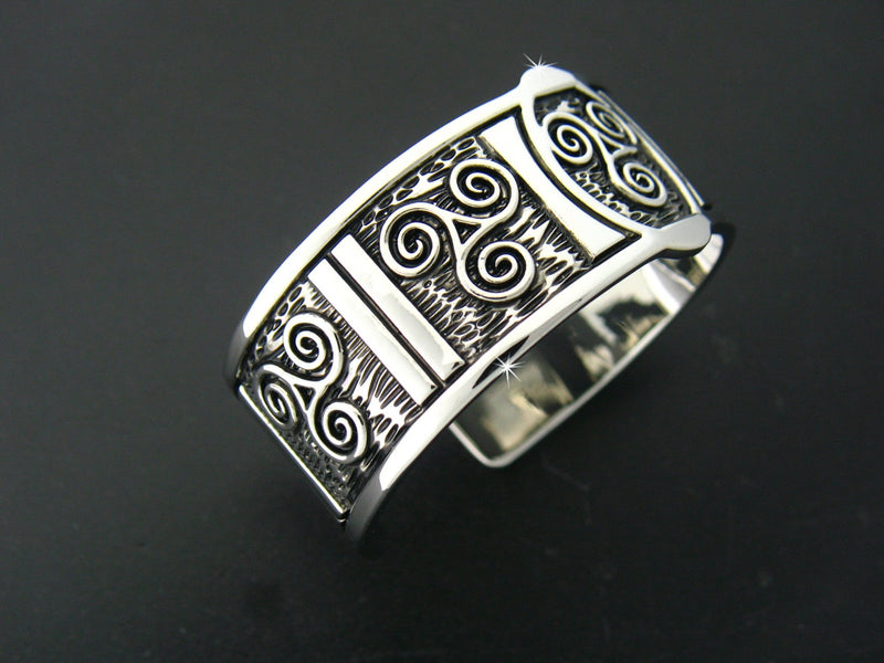 Celtic Triskele Wide Cuff Bracelet, JPEW7013 - Shop Palmers