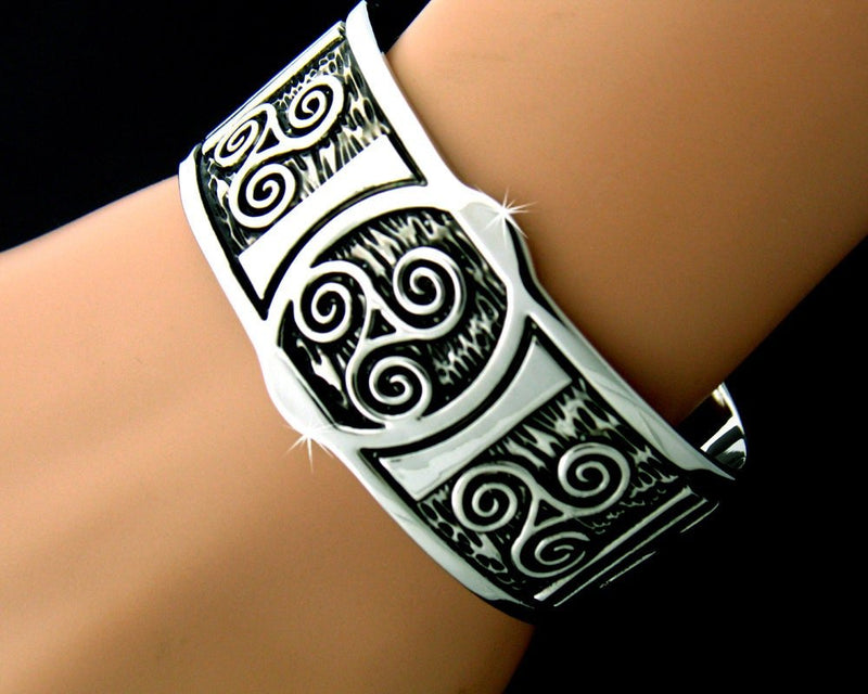 Celtic Triskele Wide Cuff Bracelet, JPEW7013 - Shop Palmers