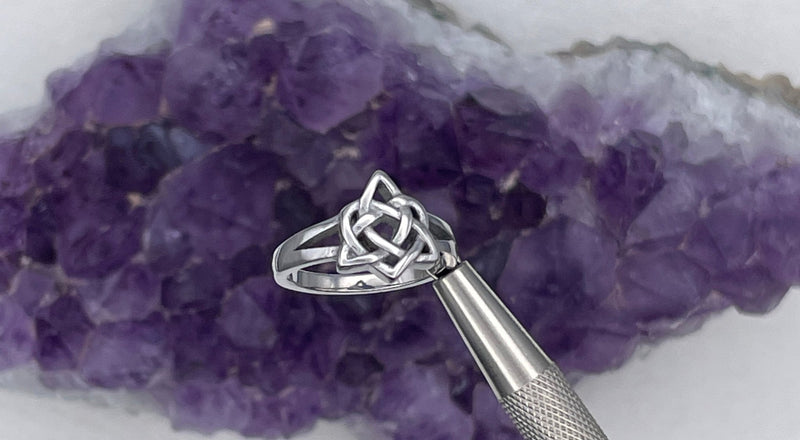 Dainty Sister's Knot Celtic Ring, (S338) - Shop Palmers