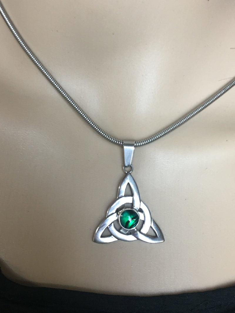 Green Abalone Trinity Knot Necklace (HM46)