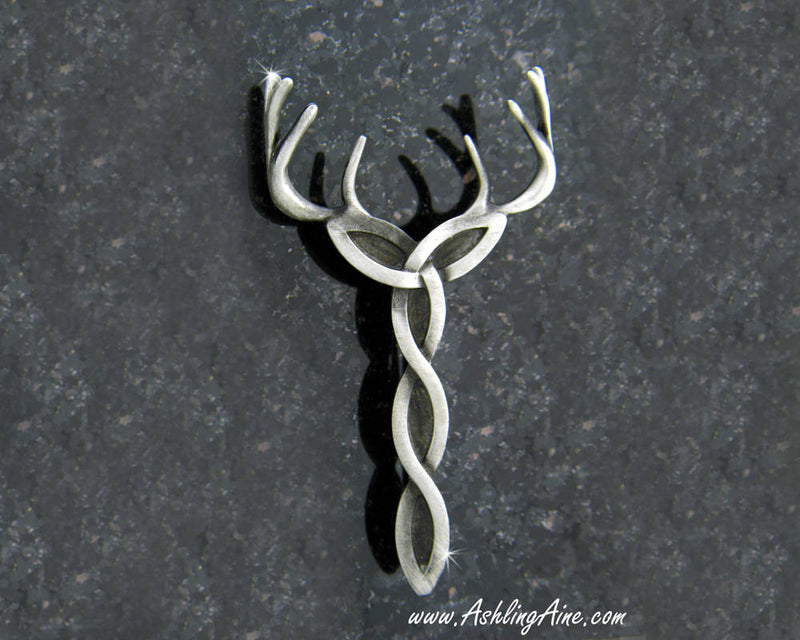 Kilt Pin,Celtic Royal Trinity Stag Kilt Pin, JPEW7014