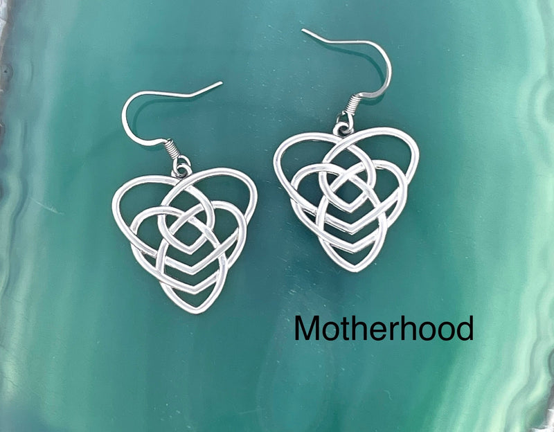 Motherhood Celtic Knot Earrings (S348) Irish Scottish Mother knot