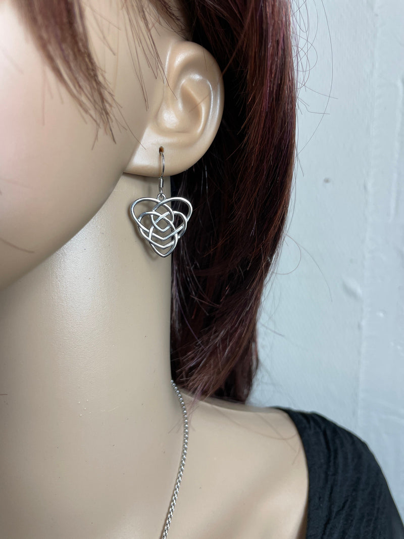 Motherhood Celtic Knot Earrings (S348) Irish Scottish Mother knot