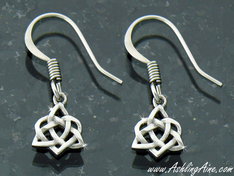 Sister Knot Trinity dangle Earrings, s117