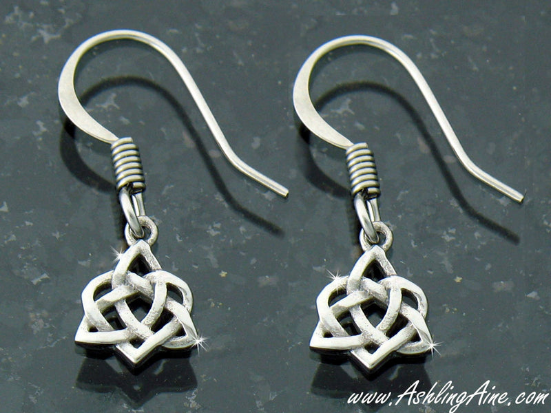 Sister Knot Trinity dangle Earrings, s117