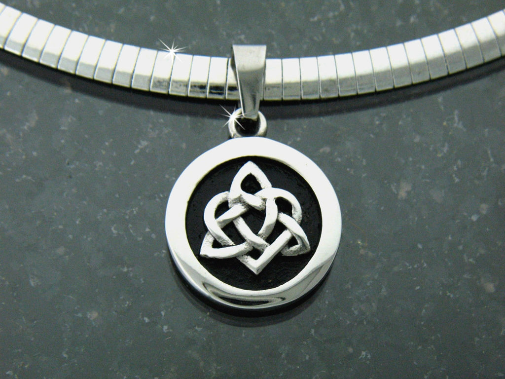 Sister's Knot Pendant w/16"-20" Adjustable 6mm Flat Omega Chain s115