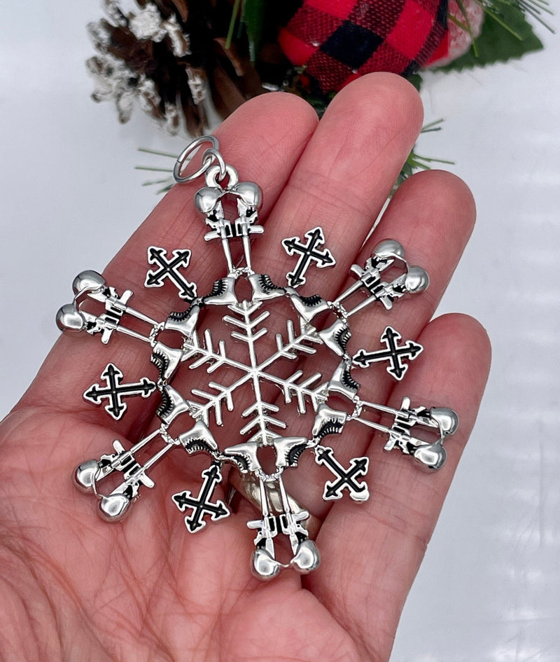 Soldier's Battle Cross Cross Snowwonders™ Snowflake Ornament (JPEW6054)