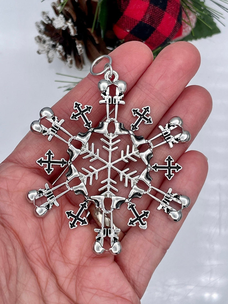 Soldier's Battle Cross Cross Snowwonders™ Snowflake Ornament (JPEW6054)