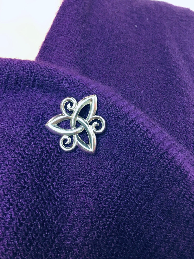 Three-Dimensional Trinity Triskele Pin (JPEW5993)