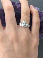 Traditional Sterling Silver Claddagh Ring (BQ511)