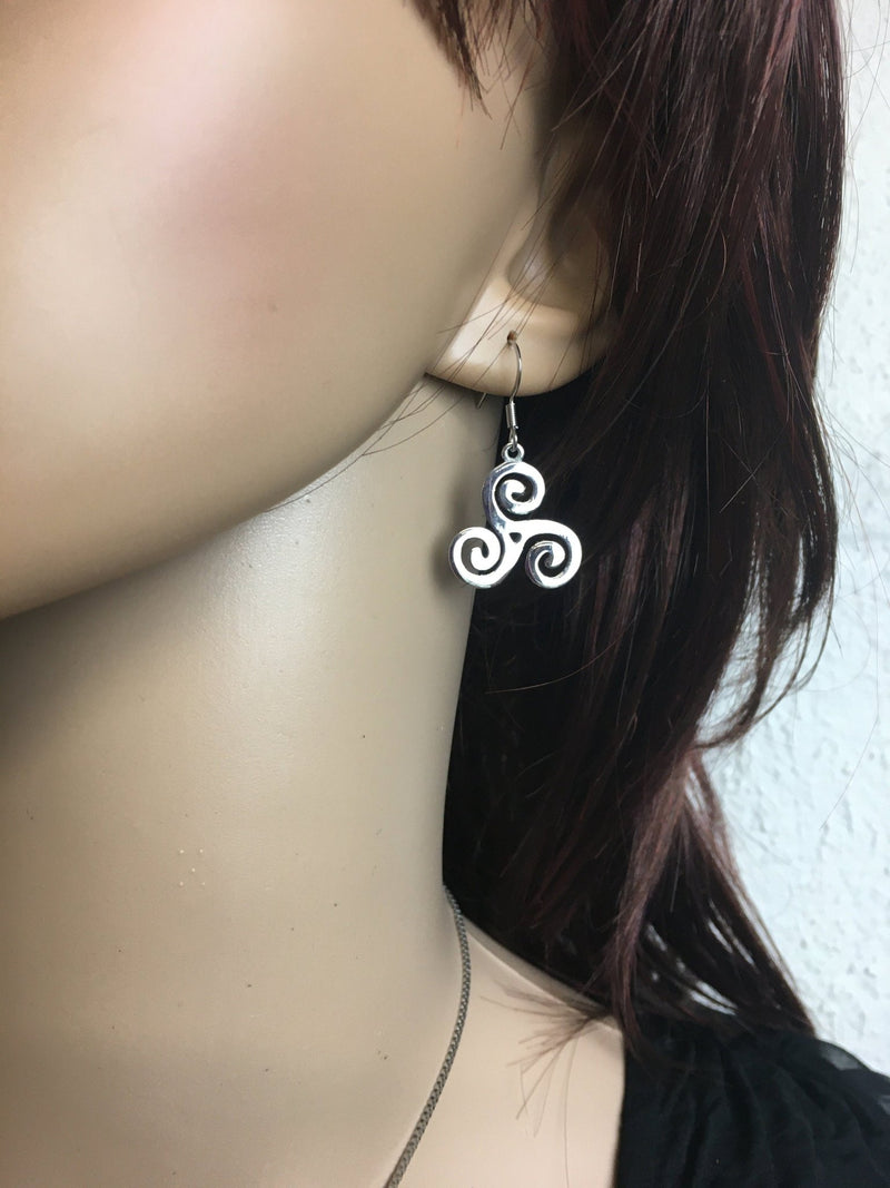 Triskelion Celtic Earrings, s198