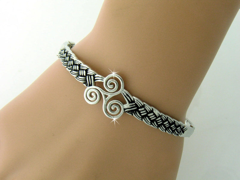 Triskelion Celtic knot Bangle Bracelet, (JPEW7015)