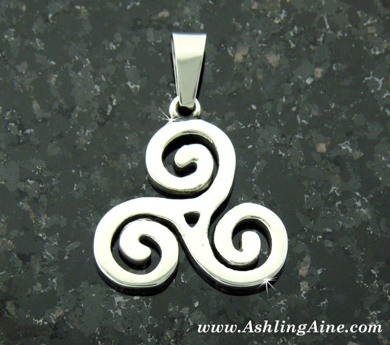 Triskelion Celtic Pendant , s197