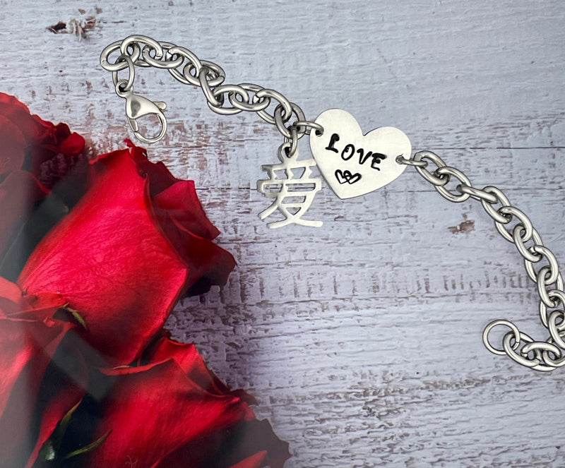 Two ways to say I love you Mandarin Love  Charm Bracelet. (HM134)